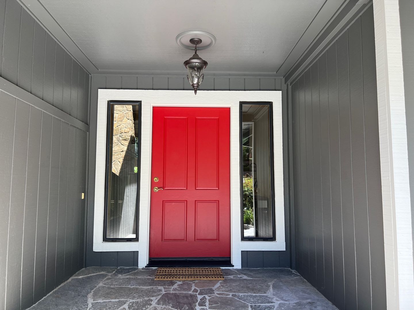 Gorgeous Lakeridge Shores Home Available Now – photo 3