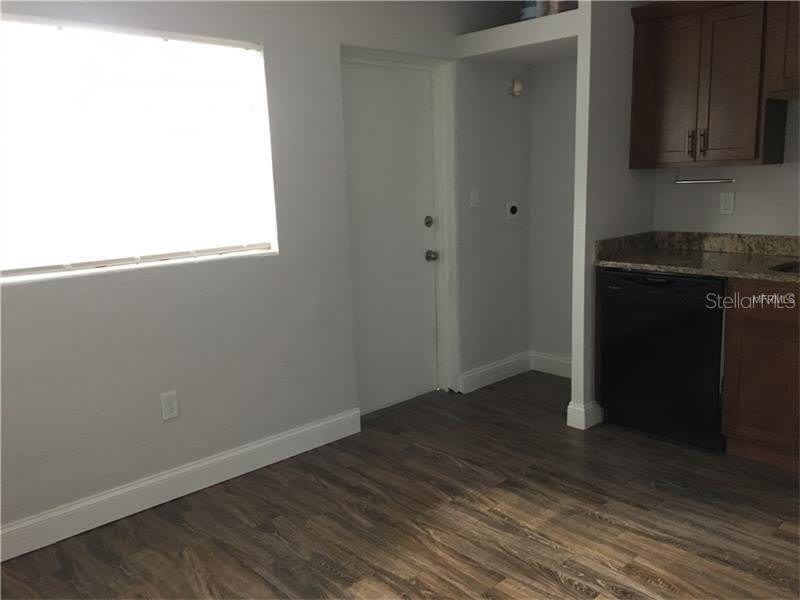 508 VARSITY Street – photo 3
