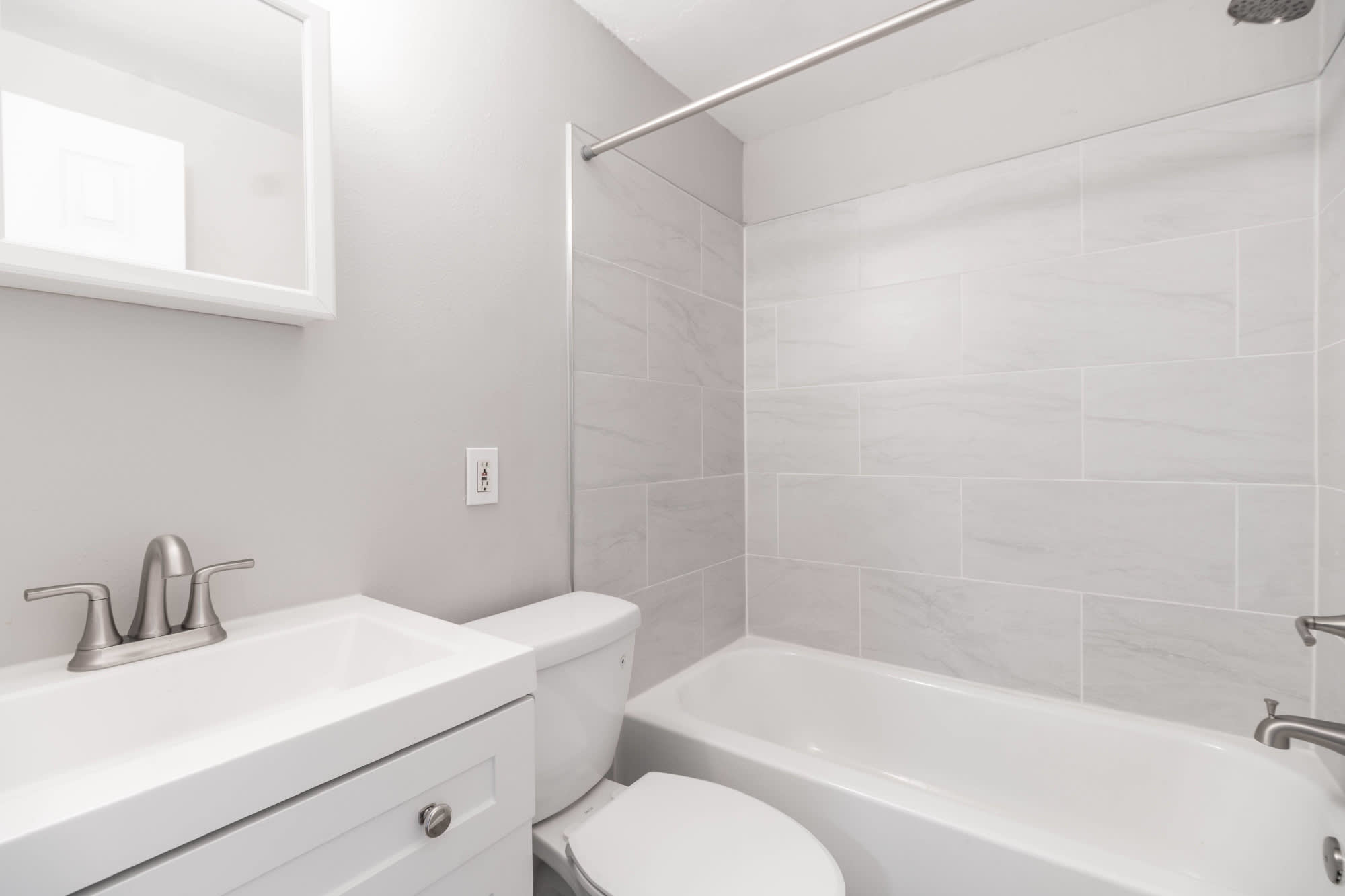 8780 Dawson Street – photo 2