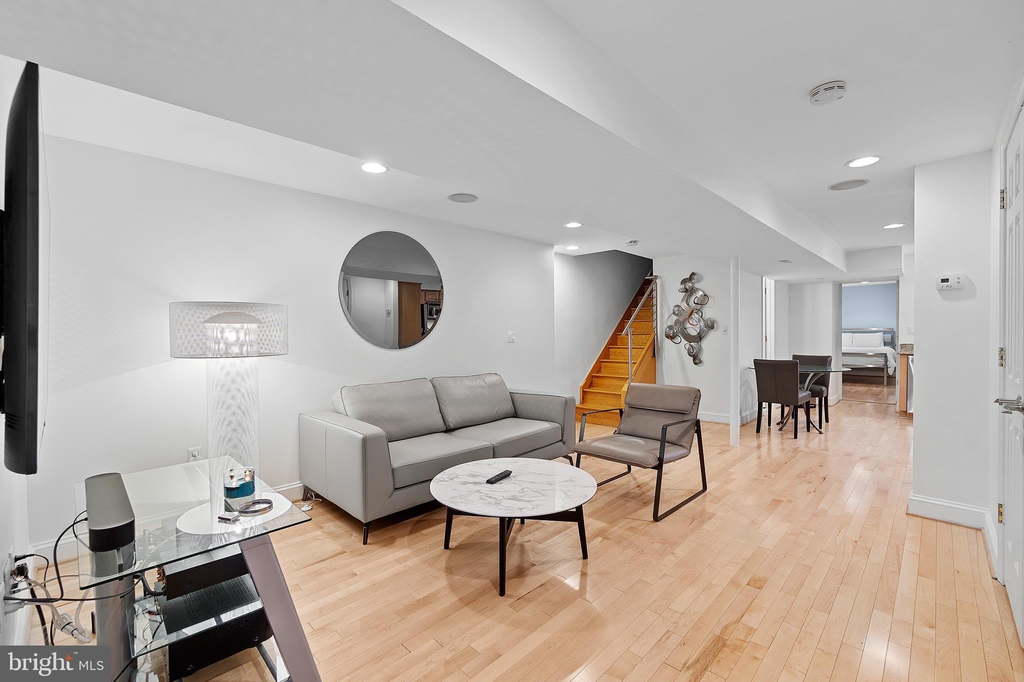936 T Street NW – photo 4