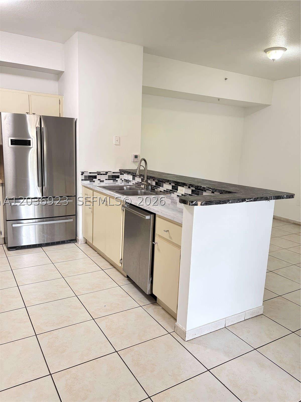 7360 NW 114th Ave – photo 5