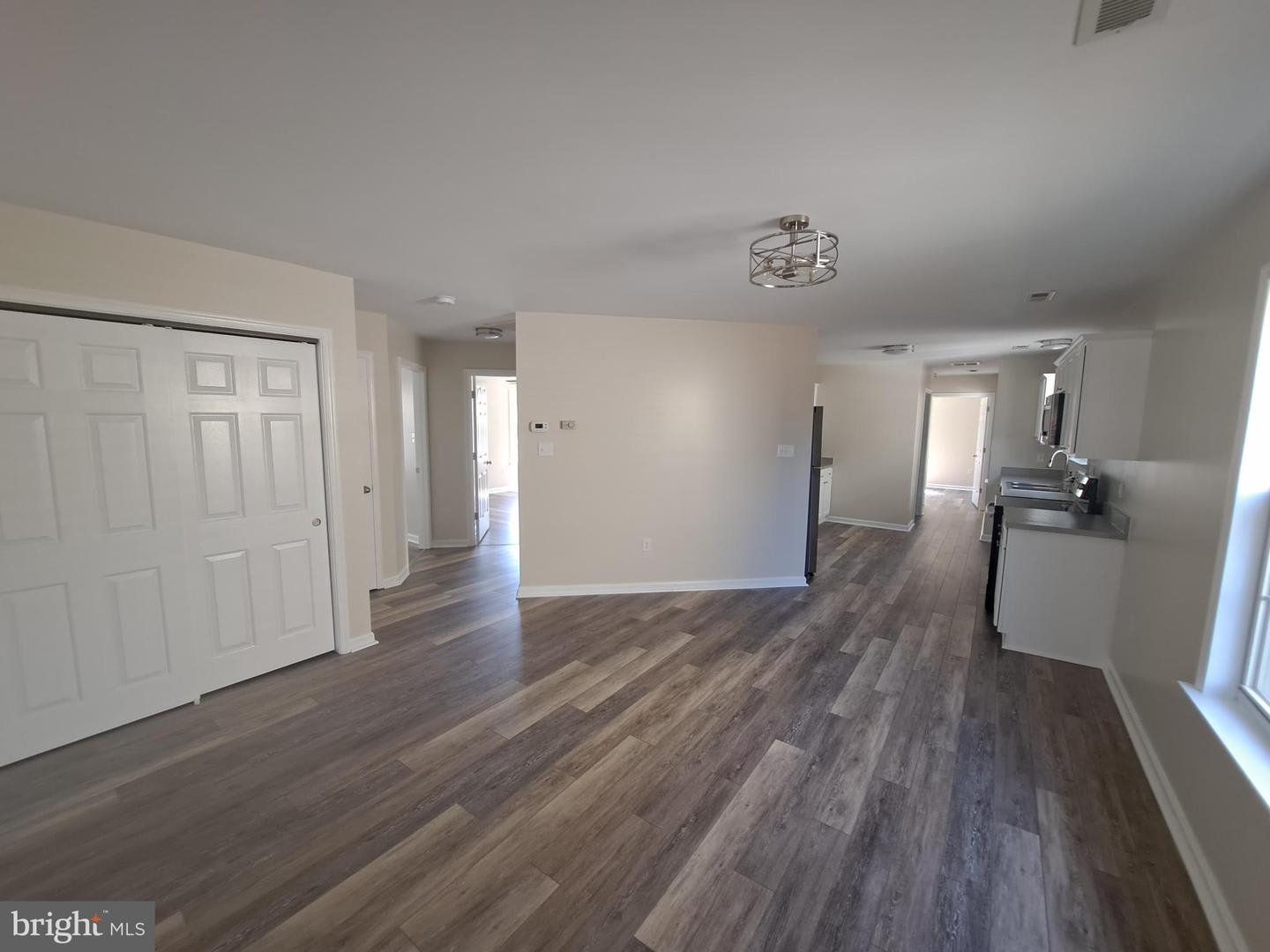 210 Amaret Street – photo 2