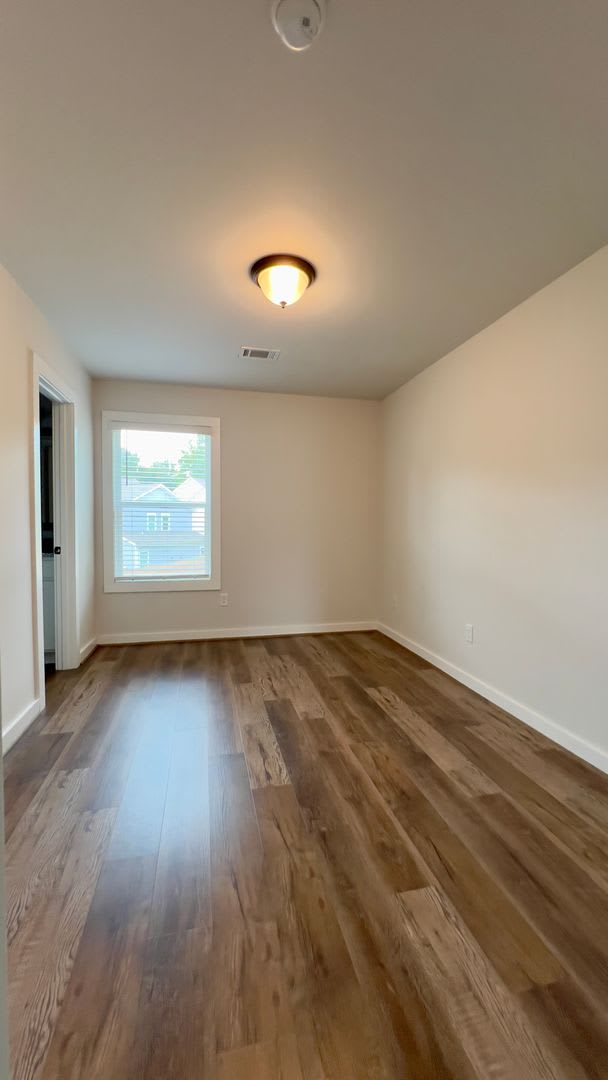 Available Home in Ross Park! – photo 5