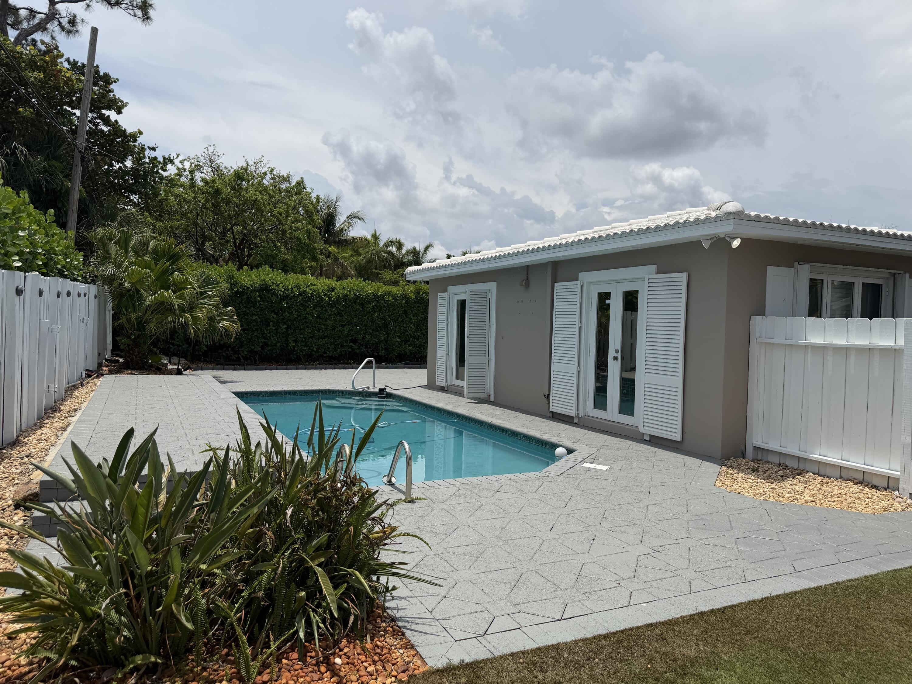 204 S Seacrest Circle – photo 2