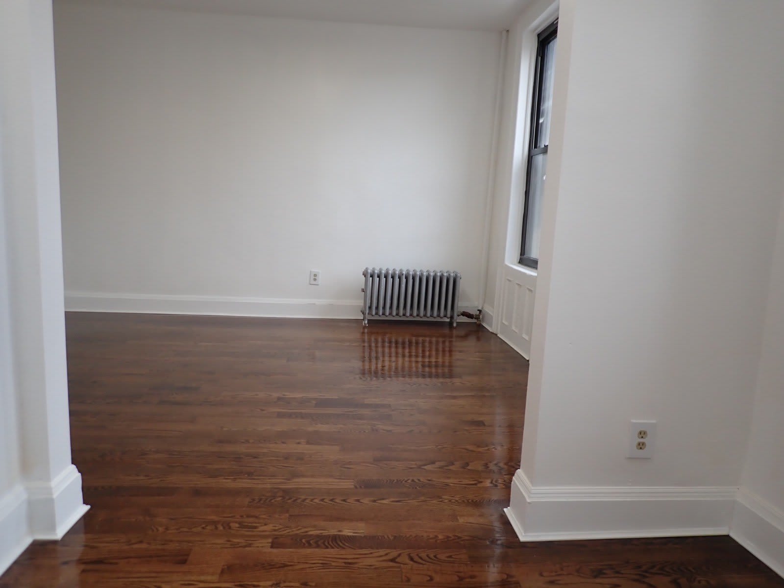 1559 EASTERN PARKWAY – photo 3
