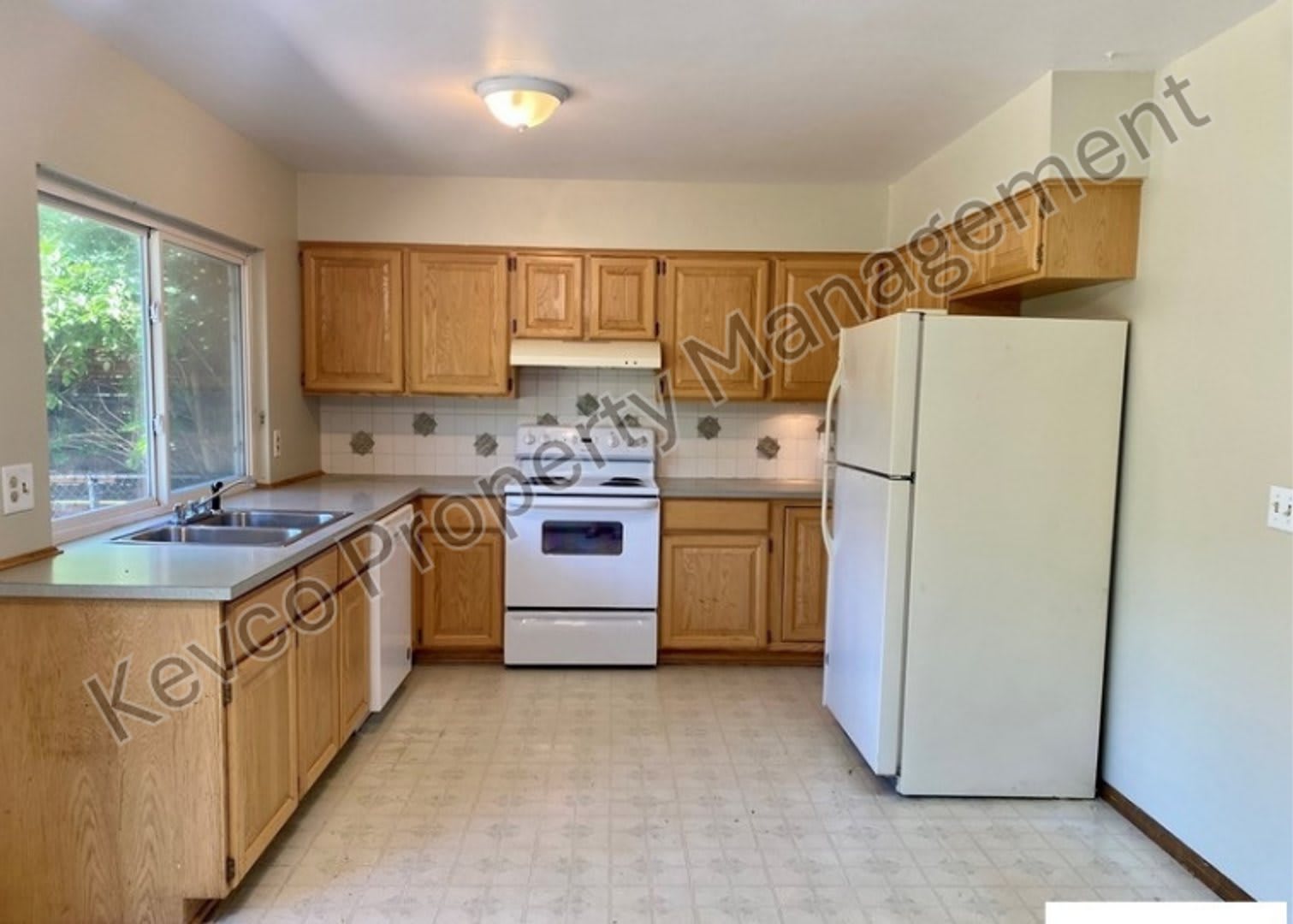 More Space. More Living. Huge 4 Bed House! – photo 5