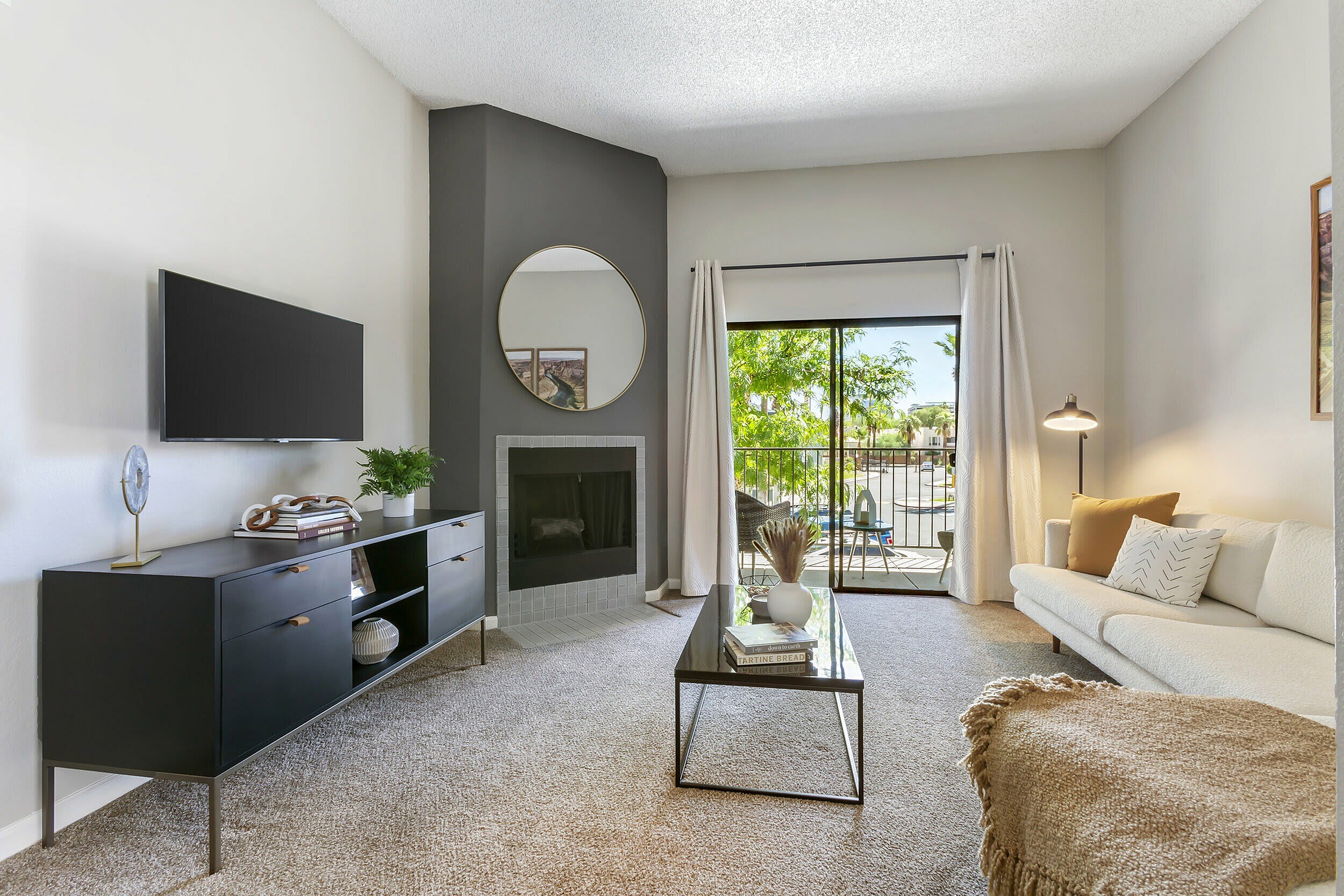 255 North – photo 2
