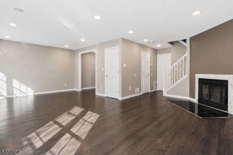 74 Boston St – photo 2