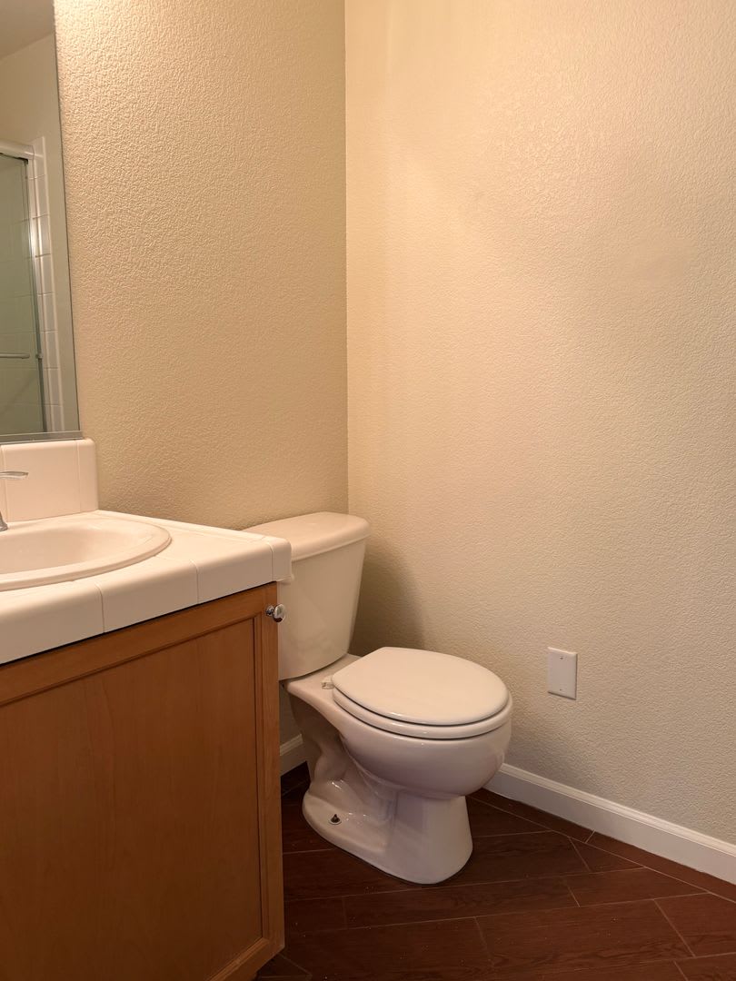 299 Gramercy Lane Available Now – photo 4