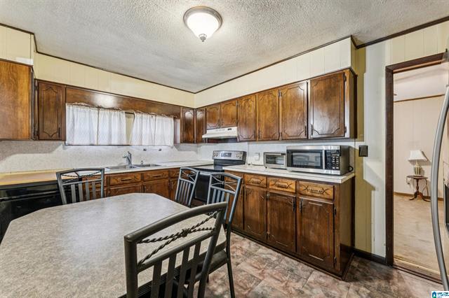 1820 Short 12th Street North – photo 4