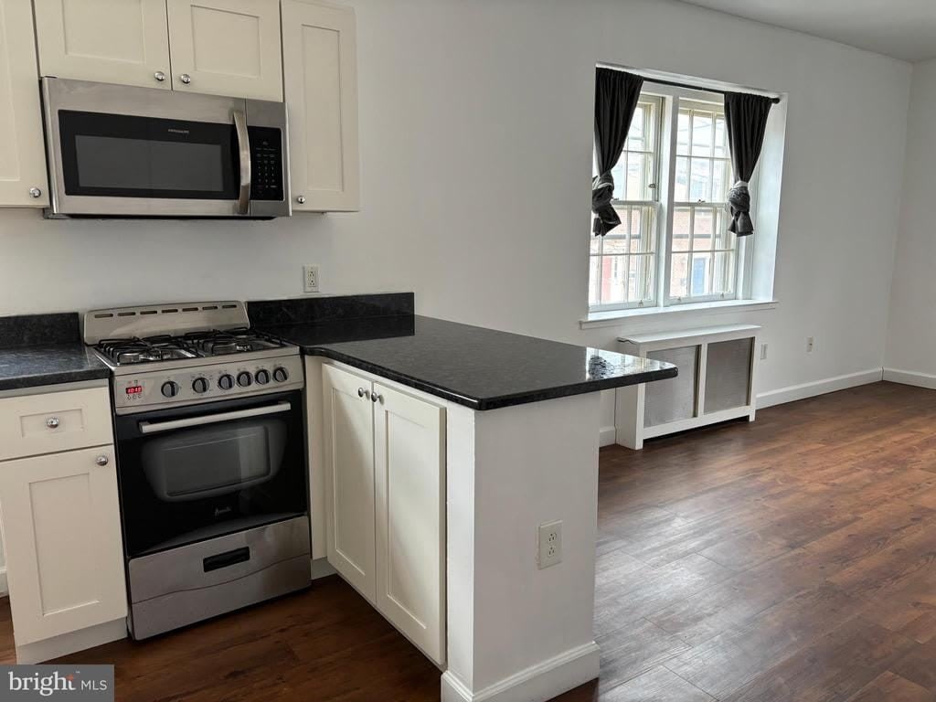 676 PERTH PLACE – photo 3