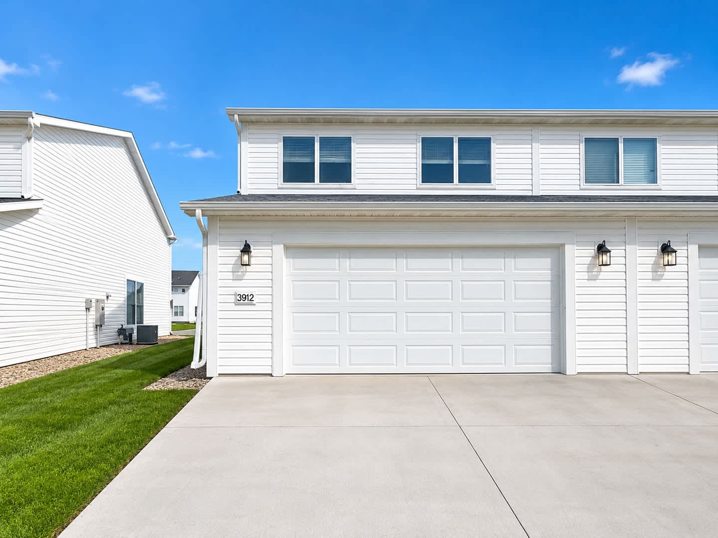 For a limited time, receive a $1,000 Move-In Credit! – photo 3