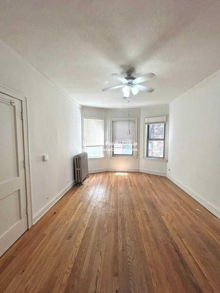828 SOUTH AUSTIN – photo 2