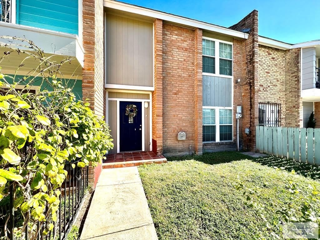 3908 LAS PALMAS CIR. – photo 1