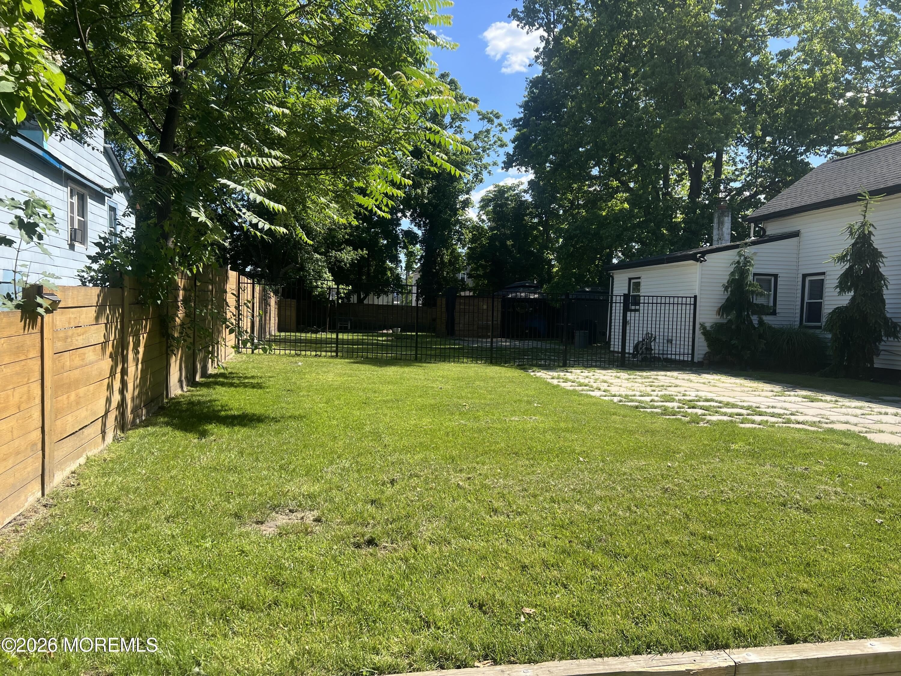 1224 Washington Avenue – photo 3