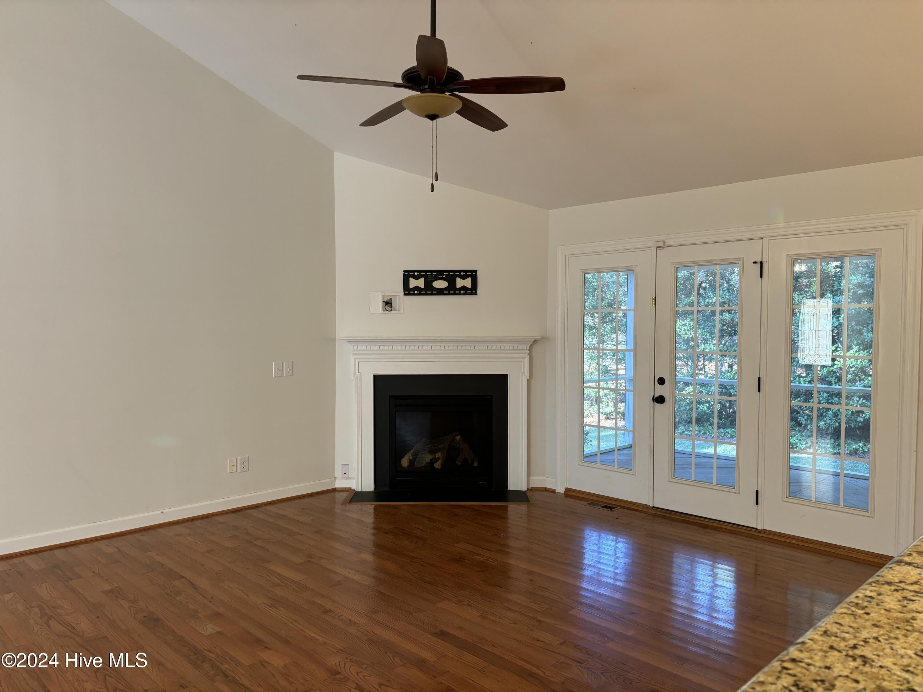 7 Moore Drive – photo 2