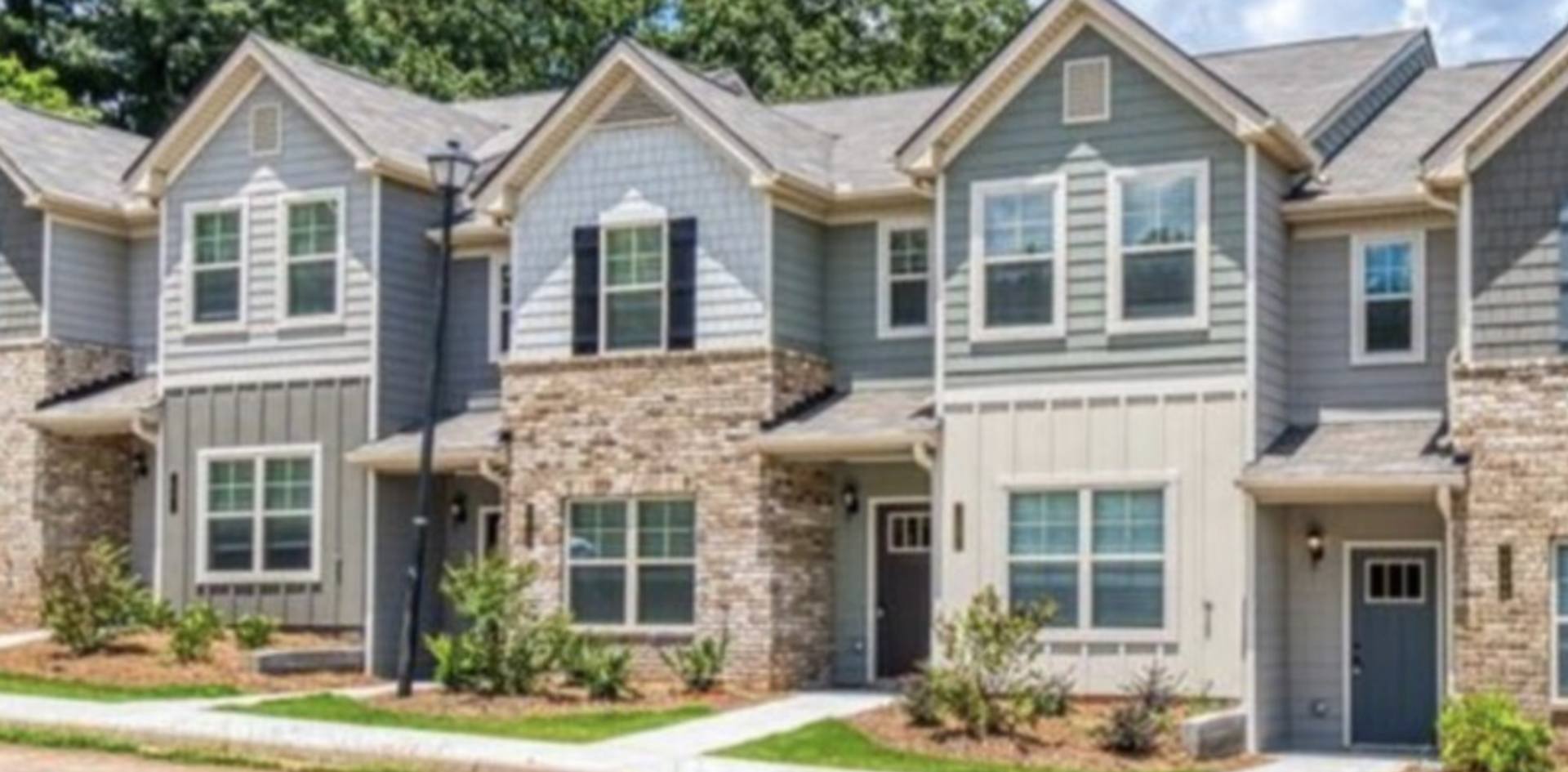 Room in 3 Bedroom Home at Bayrose Cir – photo 1