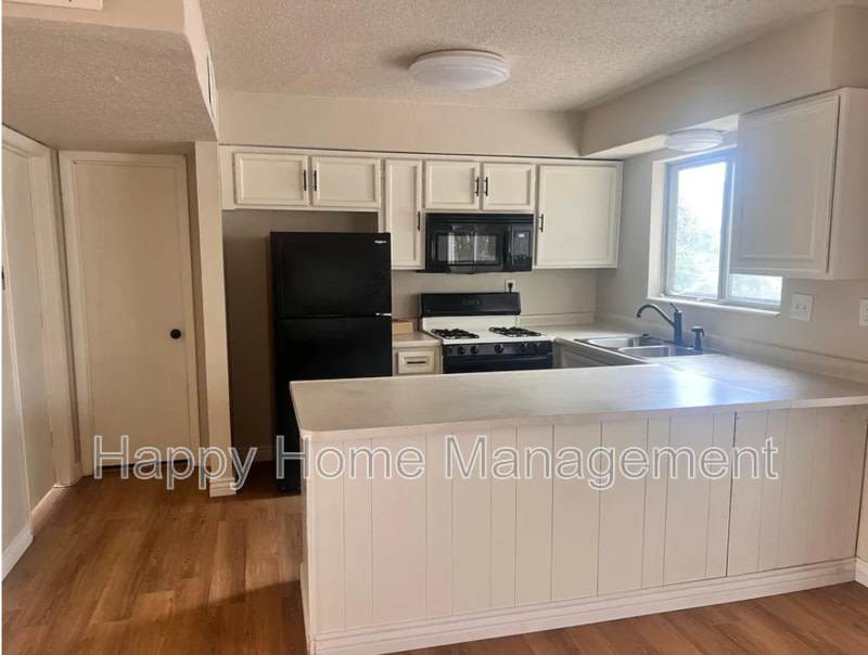 1355 Rio Rancho Dr SE – photo 5