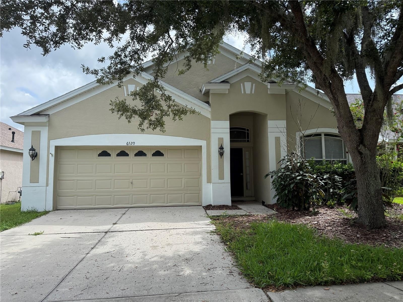 6520 Bridgecrest Drive – photo 2