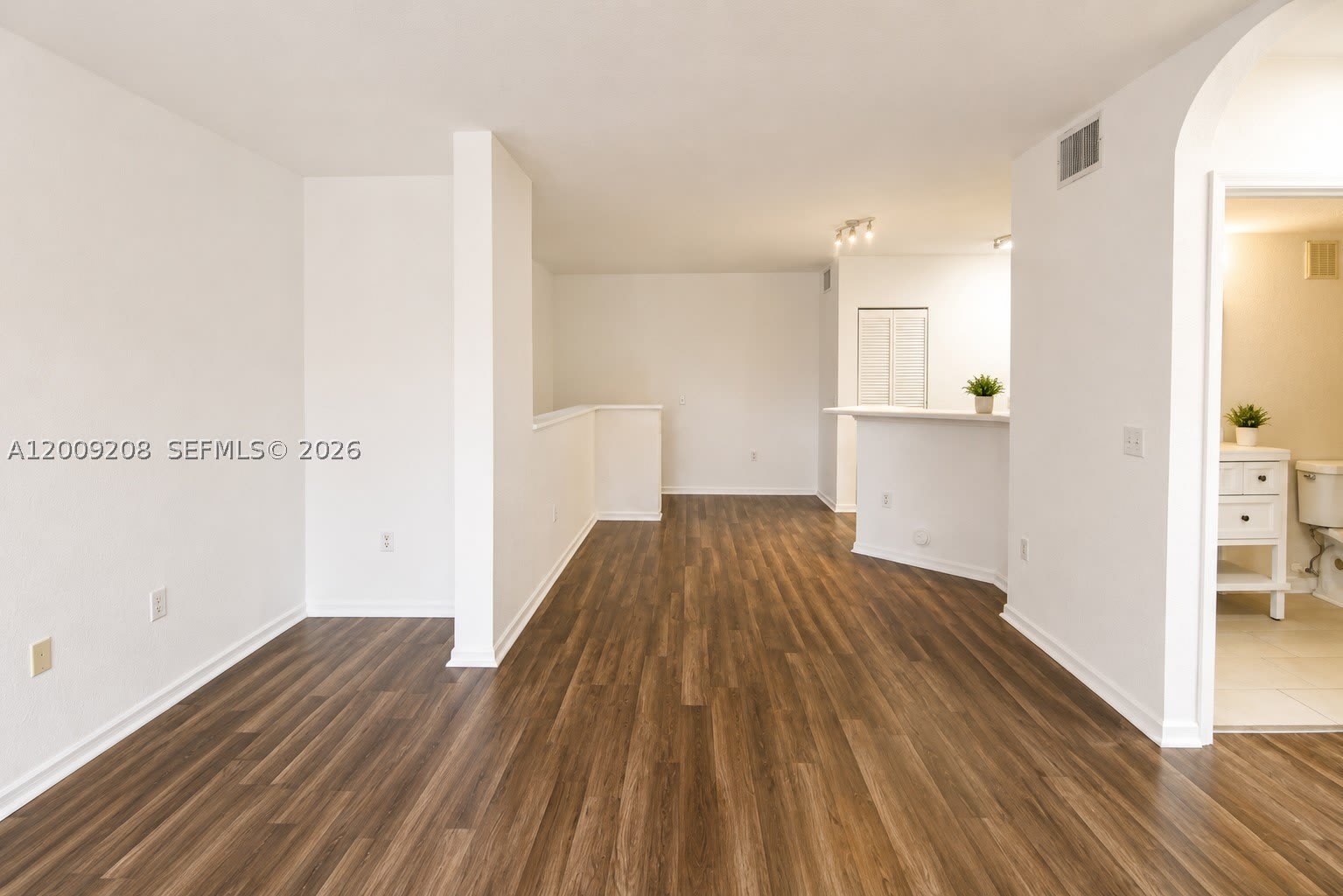 1002 Belmont Ln – photo 5