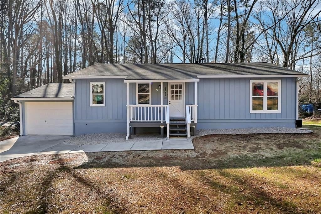 303 Nottingham Drive – photo 1