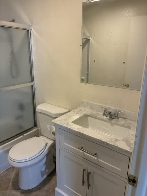 300 Ruby Street – photo 1