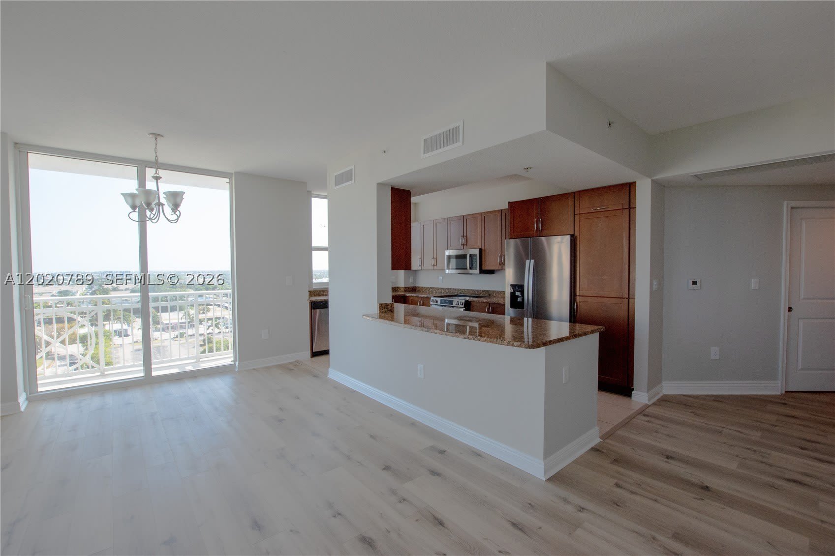 350 N Federal Hwy – photo 1