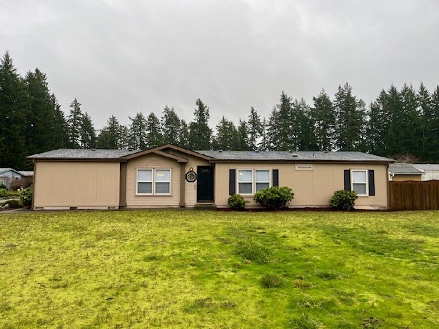 Beautifully updated home in Port Orchard! – photo 1
