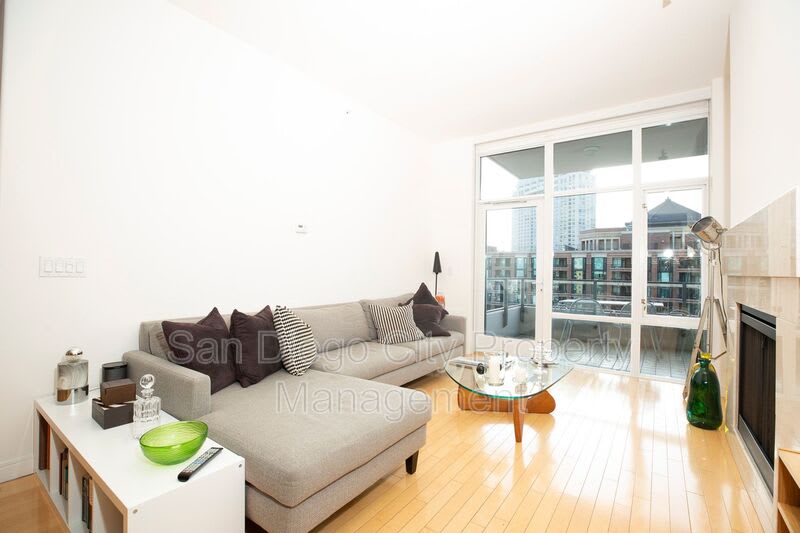550 Front Street – photo 3
