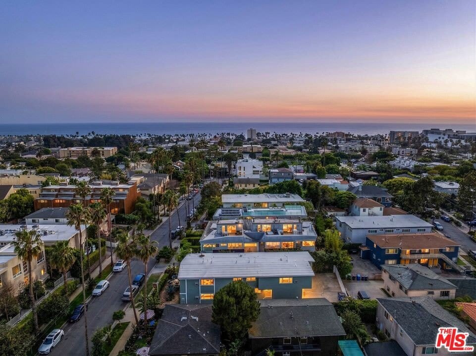 643 Pacific St – photo 3