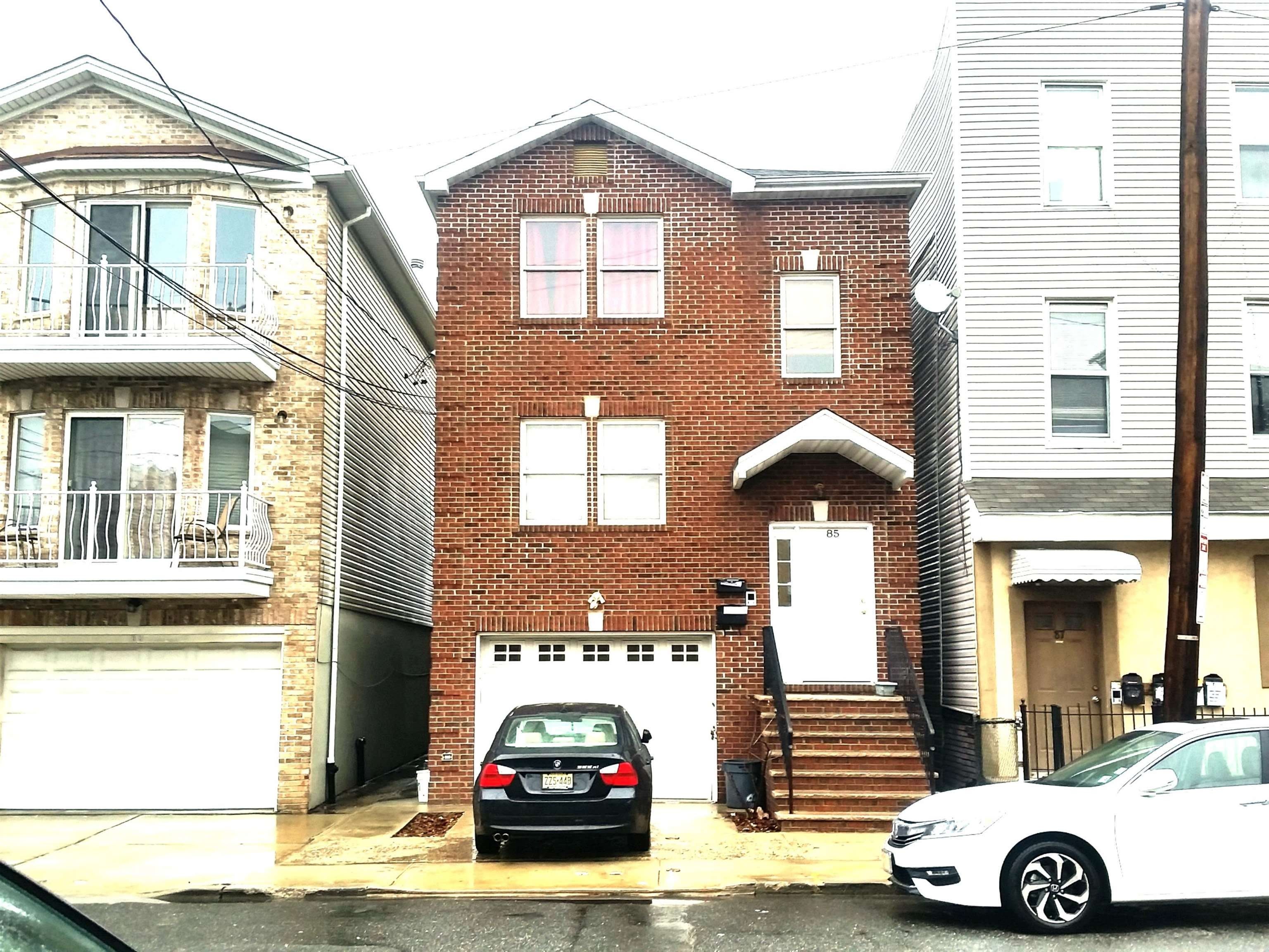 85 OAKLAND AVE – photo 1