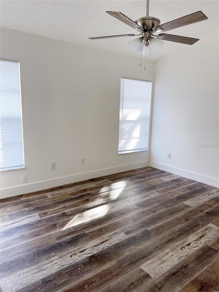 205 RED MAPLE Drive – photo 2