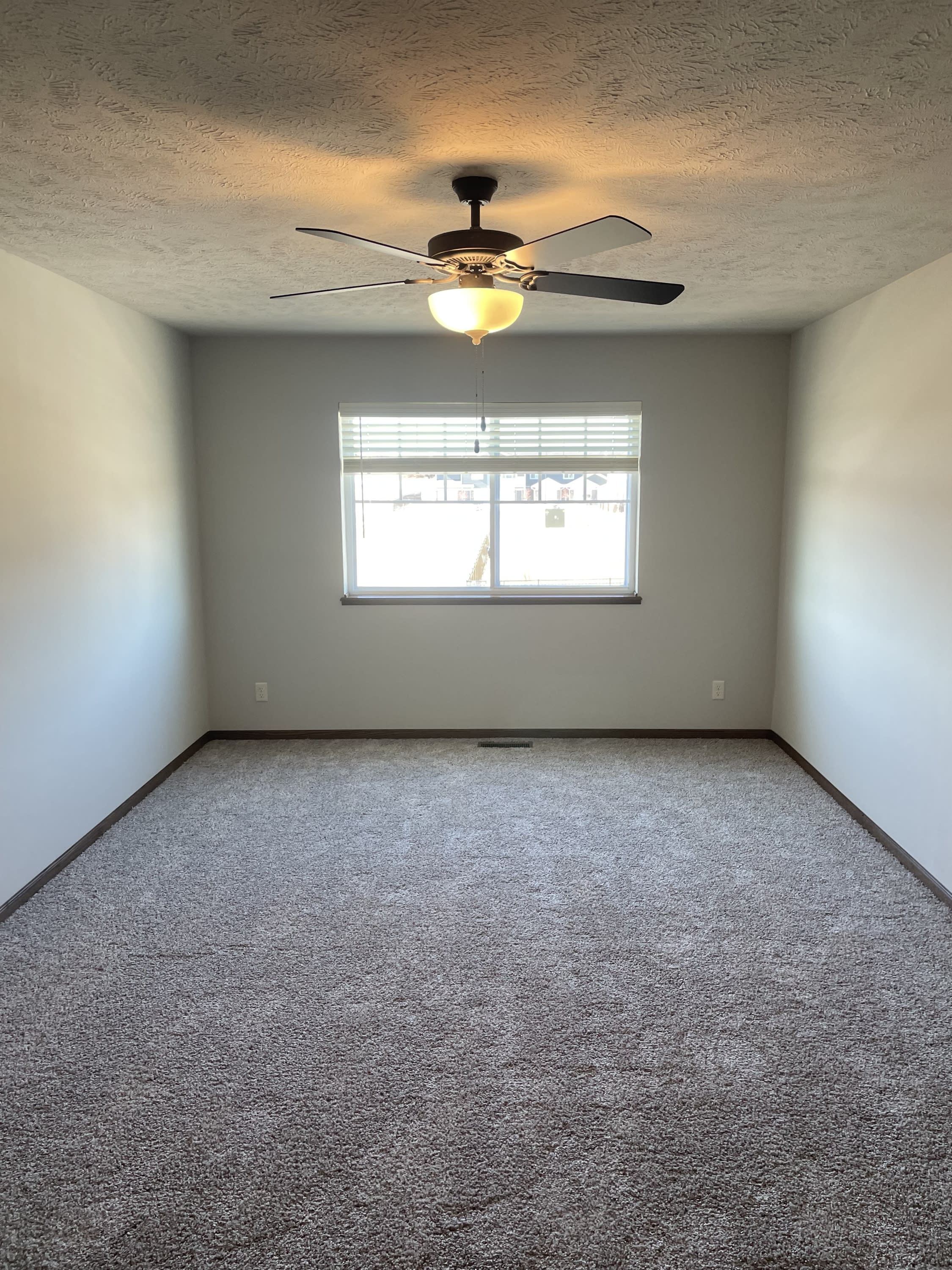 756 W Bellezza Street – photo 4