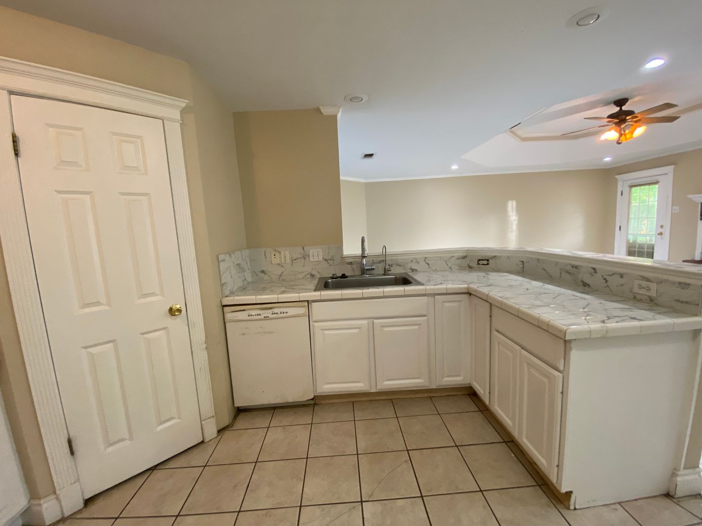 Discover Your Perfect 3 Bedroom 2 Bath Home In The Bluffs – photo 5