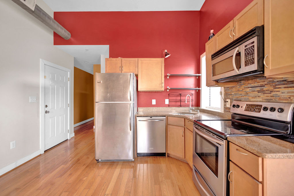 1301 Adams St Ne – photo 1