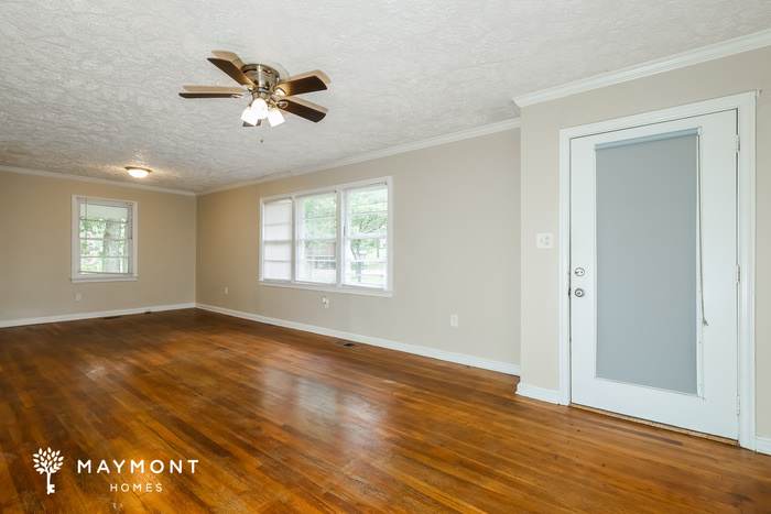 1434 Winchester Street – photo 3