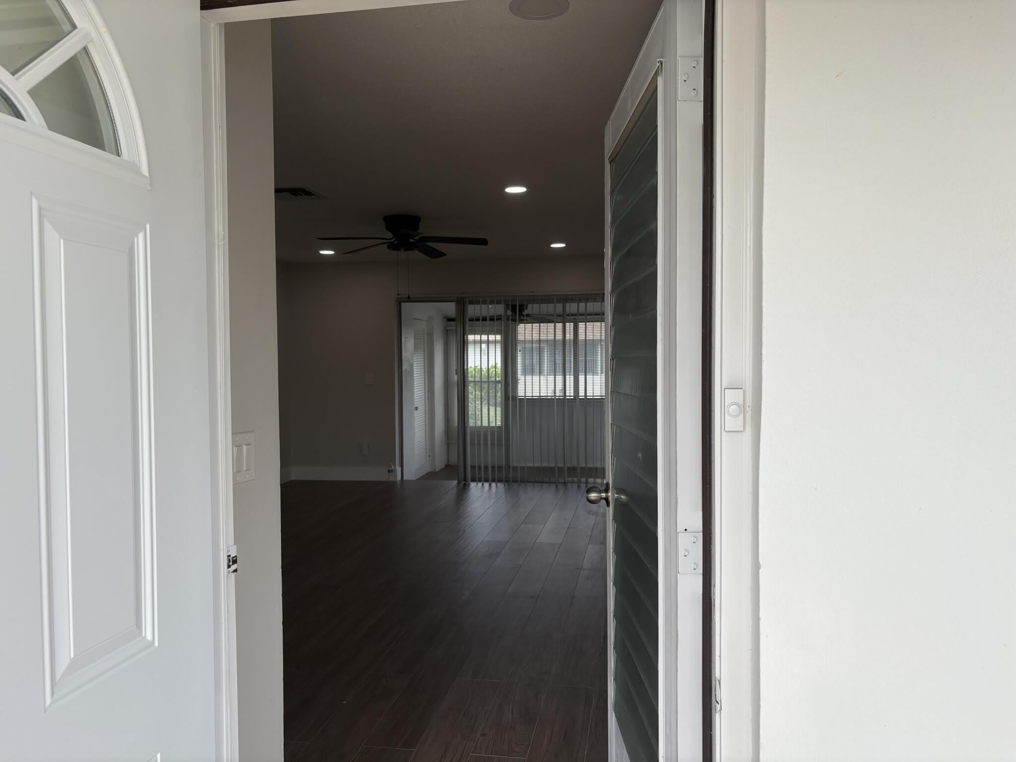 2930 Crosley Drive E – photo 3