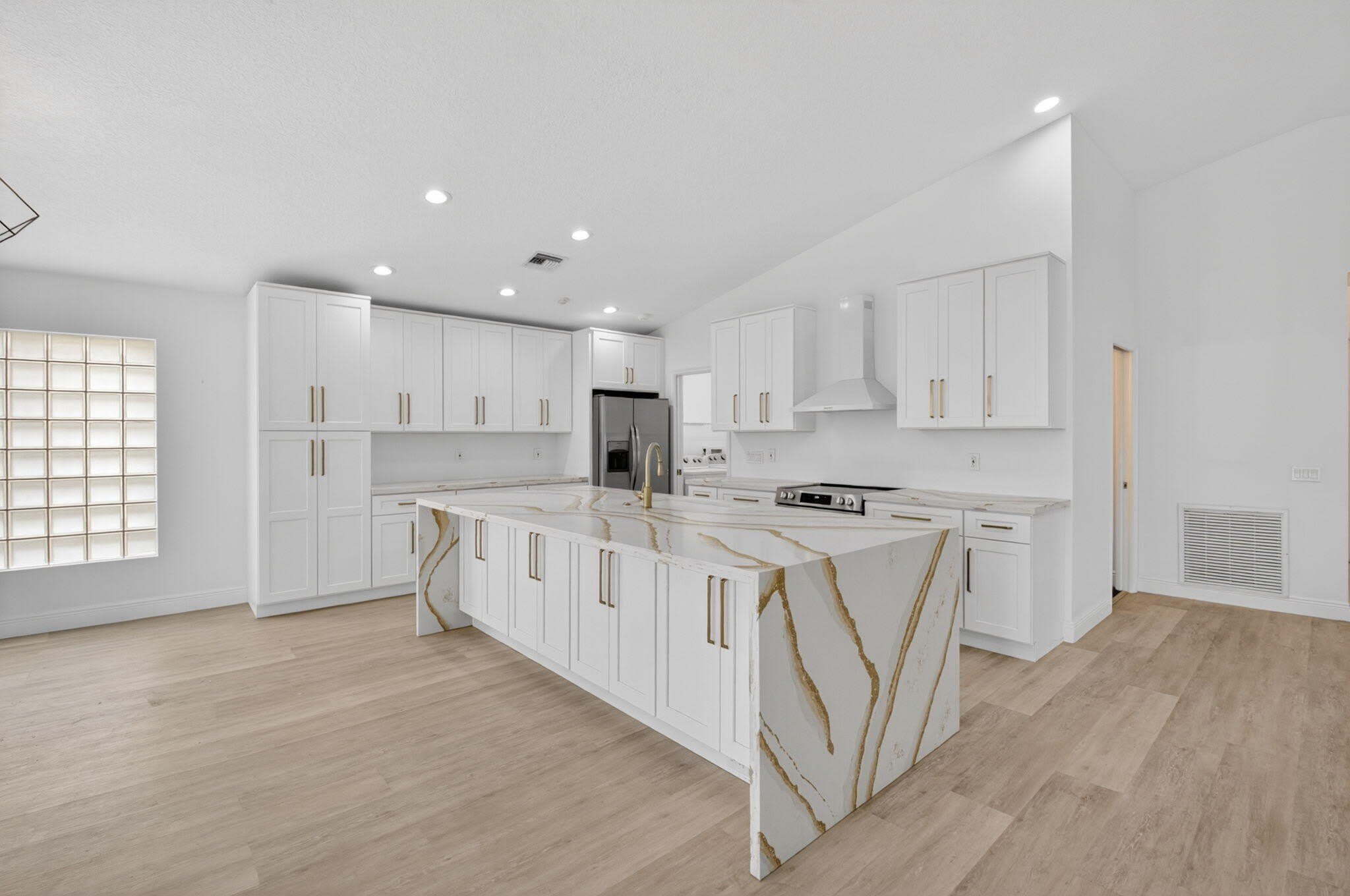 11728 Dove Hollow Avenue – photo 5