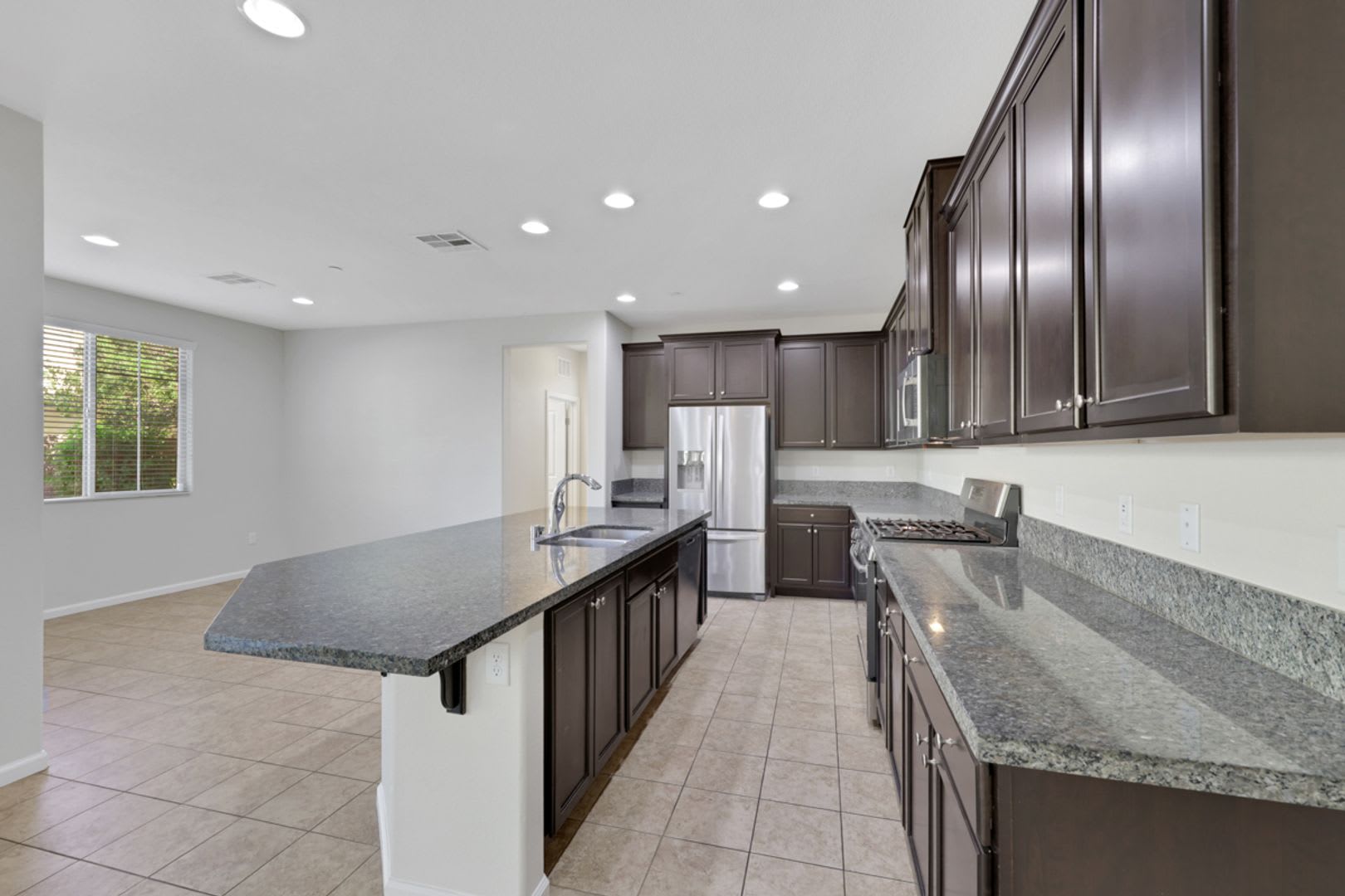 4 bedroom in Inspirada – photo 3
