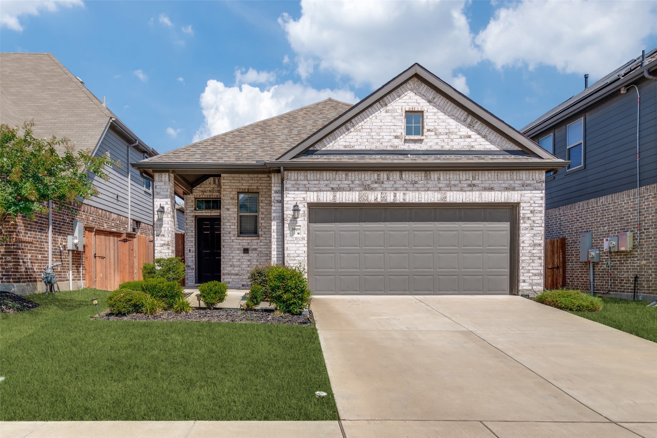 3909 Chesapeake Lane – photo 1