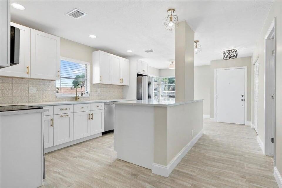 13921 Royal Palm Court – photo 5