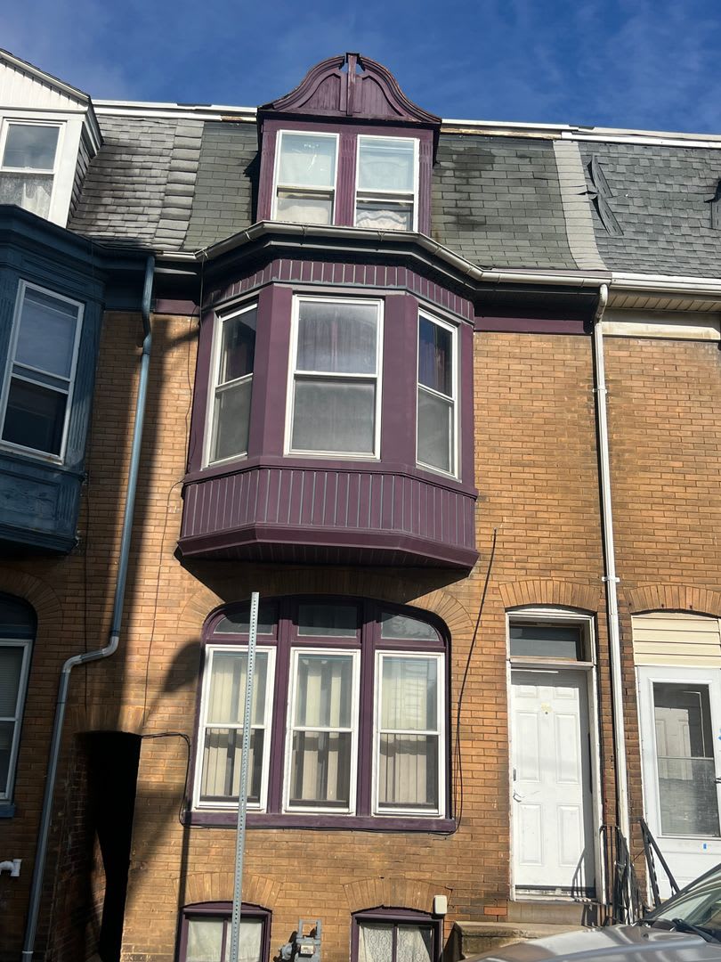 4bd 2 full bath home – photo 1