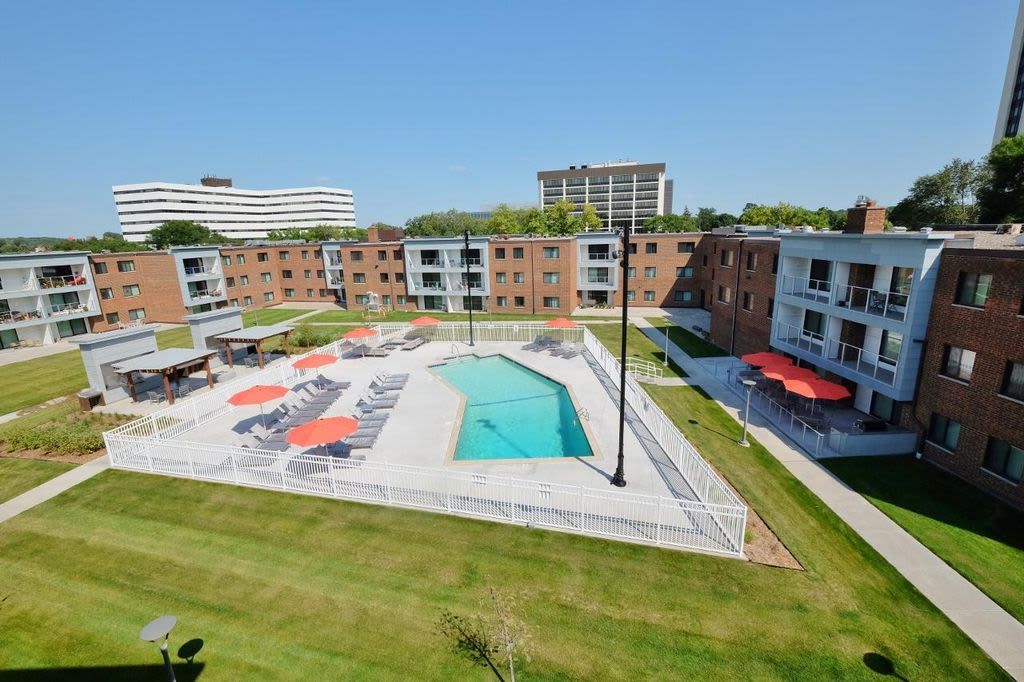 Shelard Village Apartments – photo 2