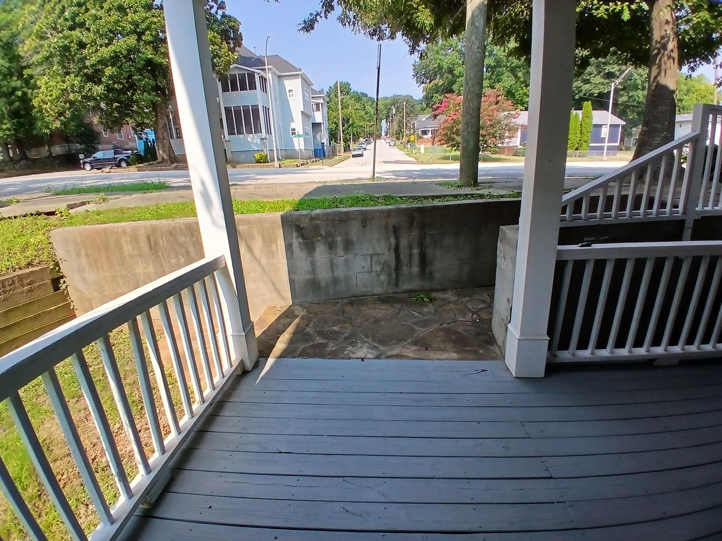 Amazing 3 Bedroom 2.5 Bath! Intown Living at a Price Below Market Off Street Parking – photo 3