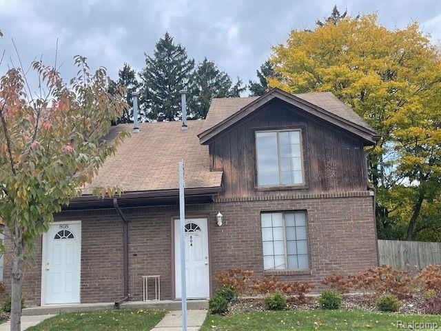 804 S STEPHENSON – photo 1