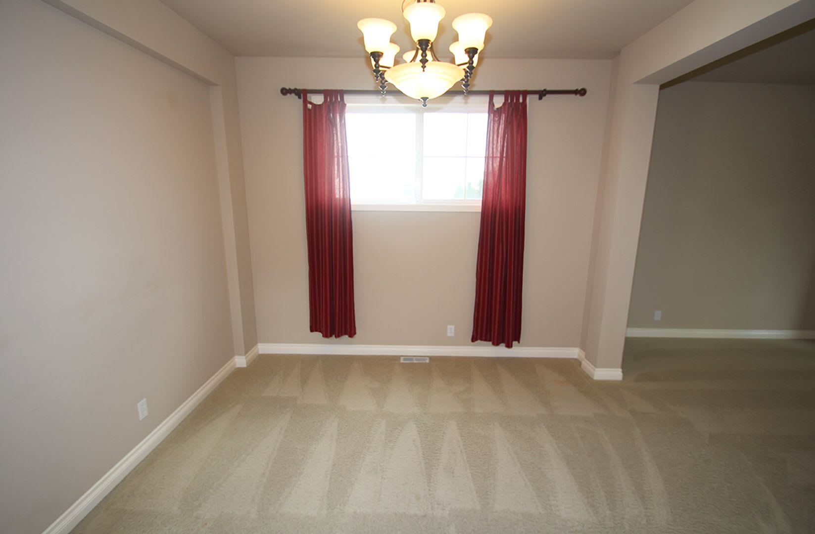 4 BEDROOM REDMOND HOME FOR RENT WITH 2 CAR GARAGE! – photo 5