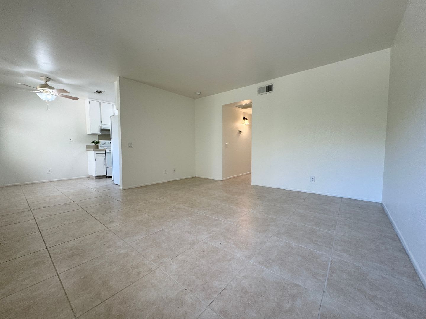 Available Now Beautiful Ground Floor 2 Bed 2 Bath Condo In Palm Springs – photo 5