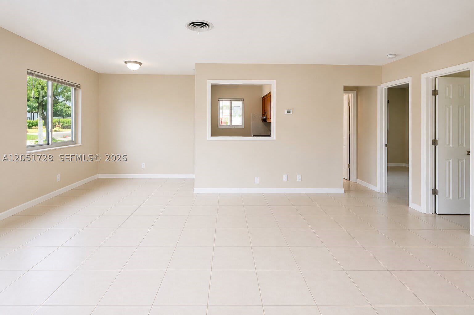 700 NE 25th St – photo 5