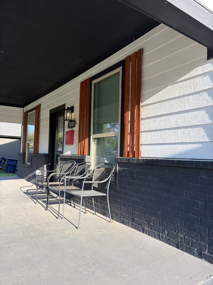 1808 Northwest 8th Street – photo 2