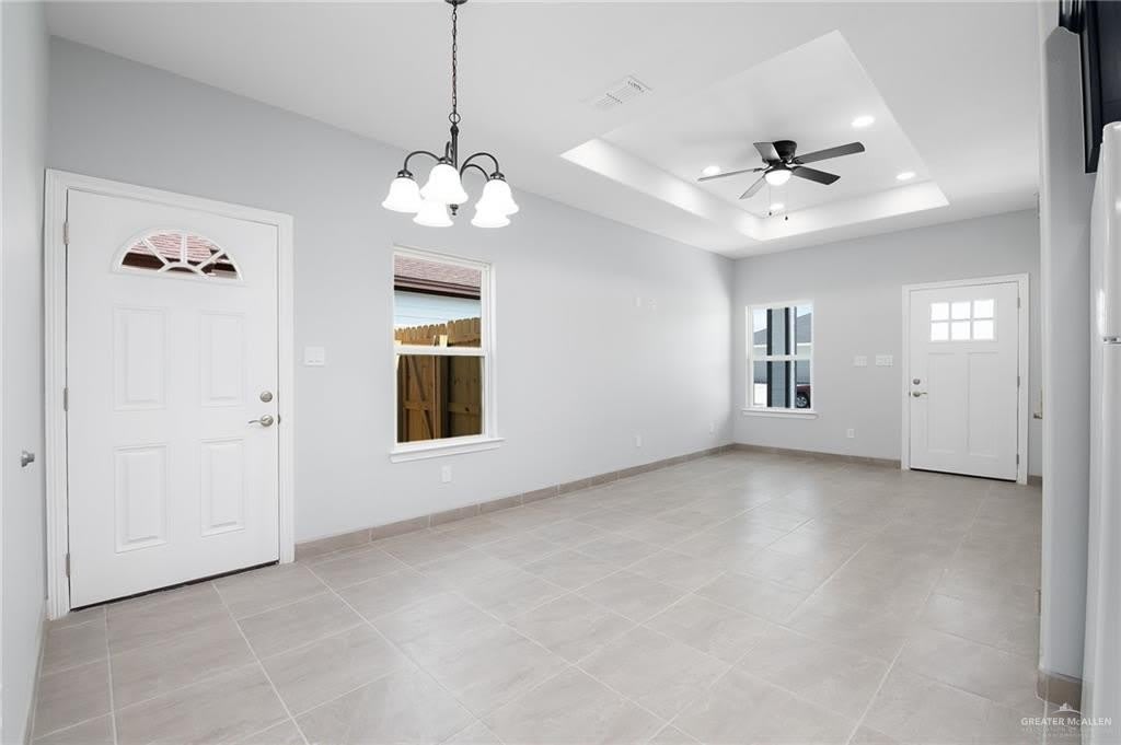 2228 N Valley Circle – photo 3